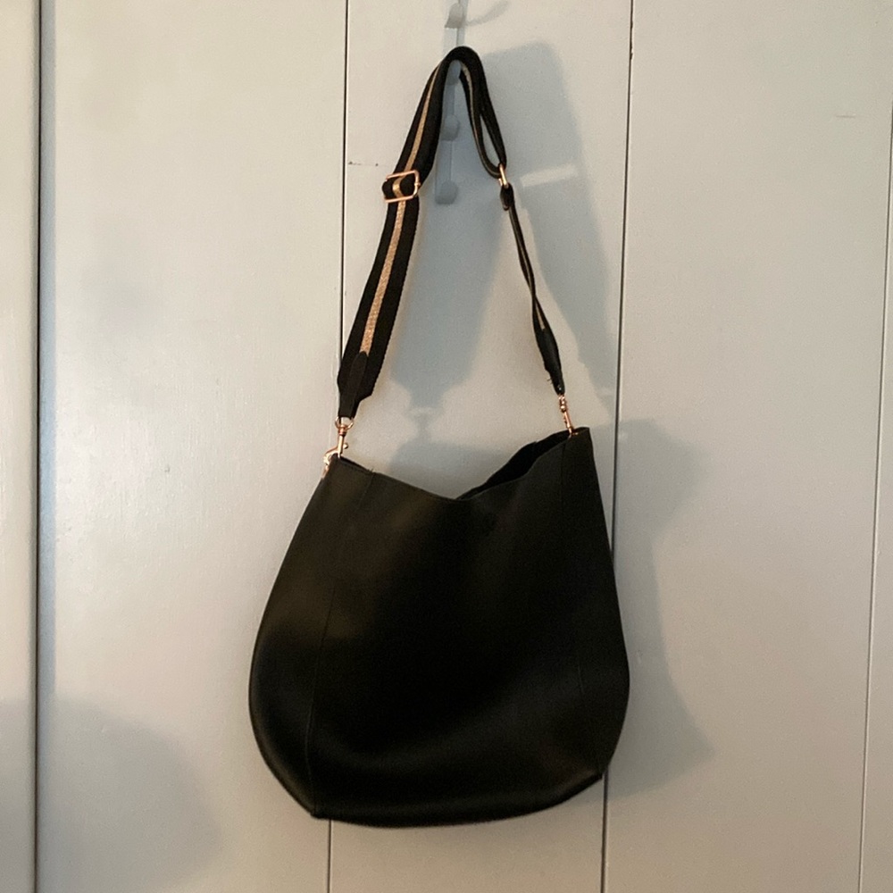 Crabtree Black Hobo Bag with Slouchy Design and Long Strap - Picture 1 of 9